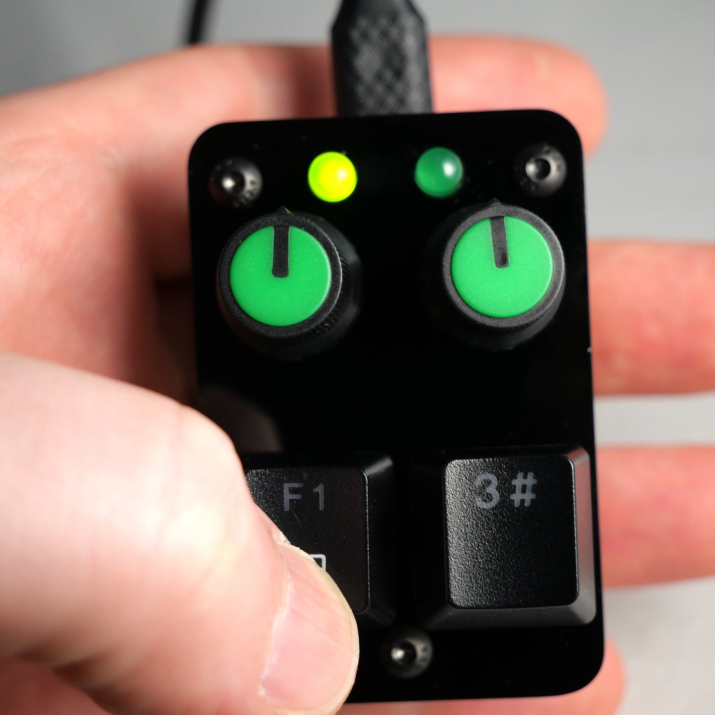 rightHandMidi Black