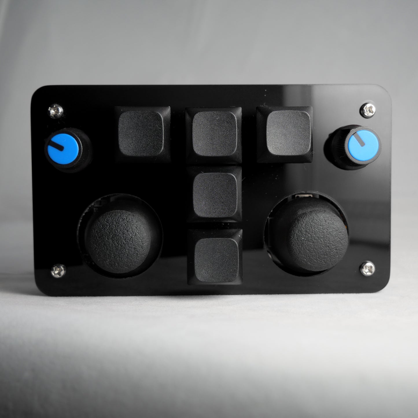 madMidi Black